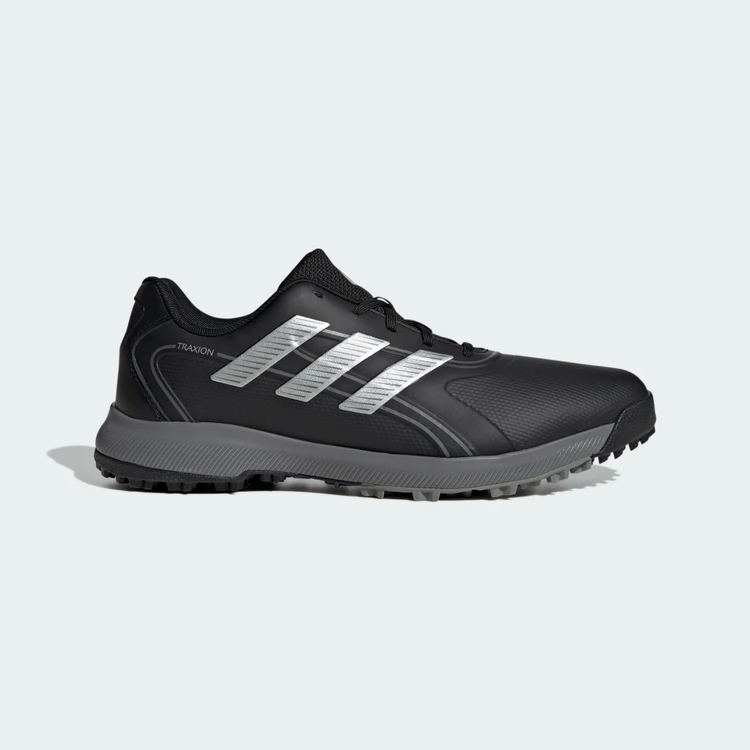 Detalle de Adidas Traxion Lite Max Bounce: zapatilla de golf sin clavos en negro
