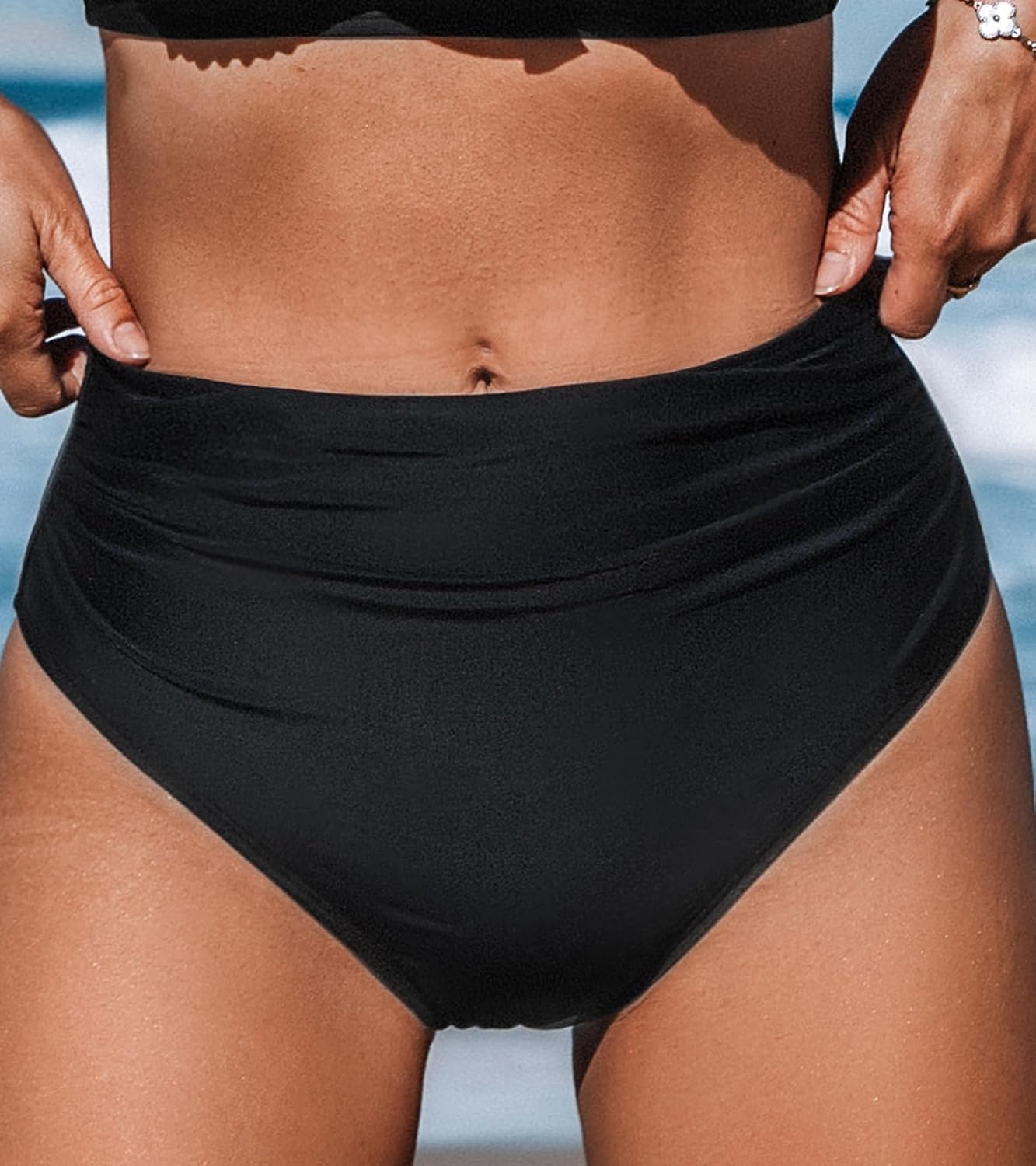 Detalle 2 de CUPSHE Bas de bikini taille haute noir