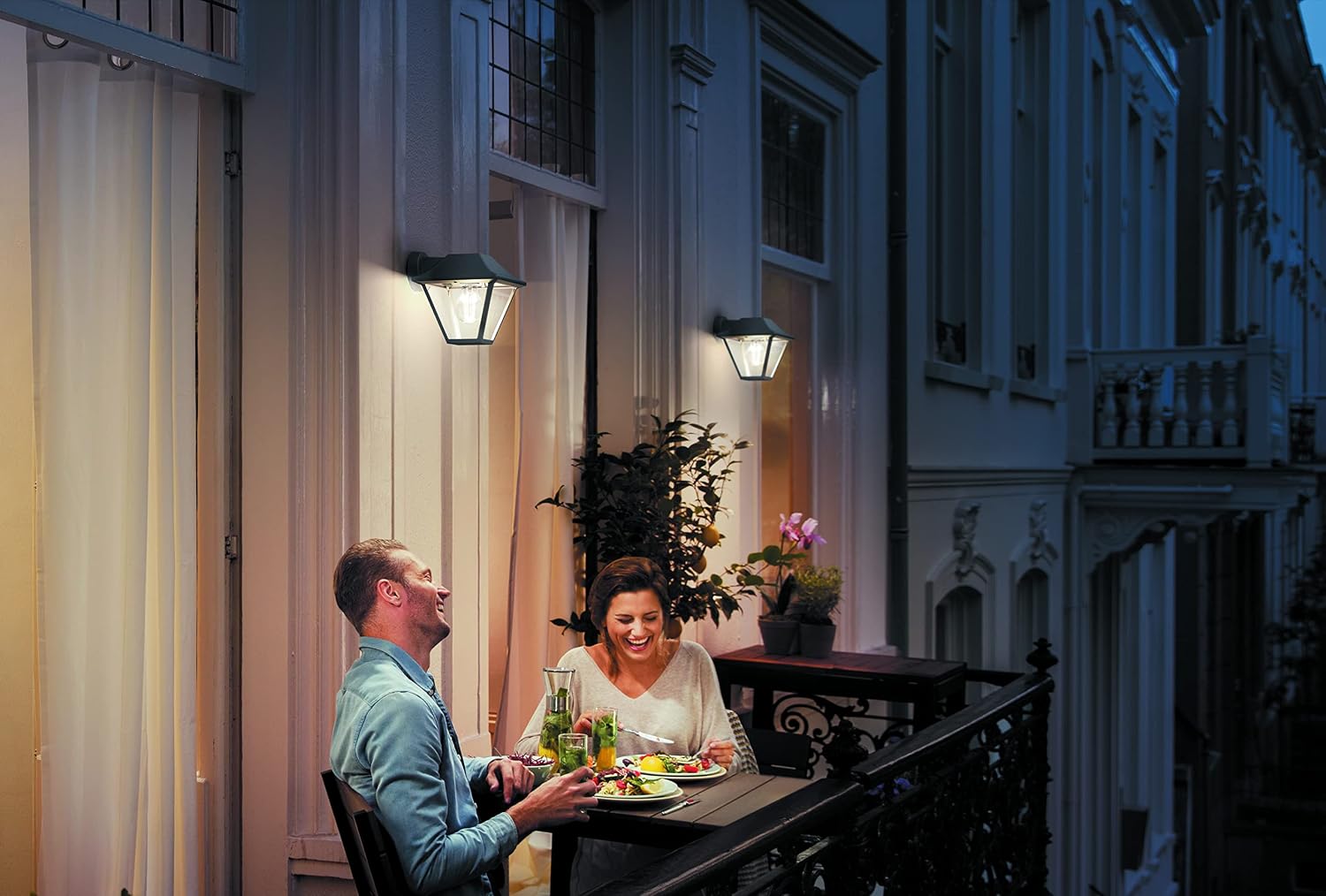 Thumbnail 6 de Philips Alpenglow Outdoor Wall Light IP44