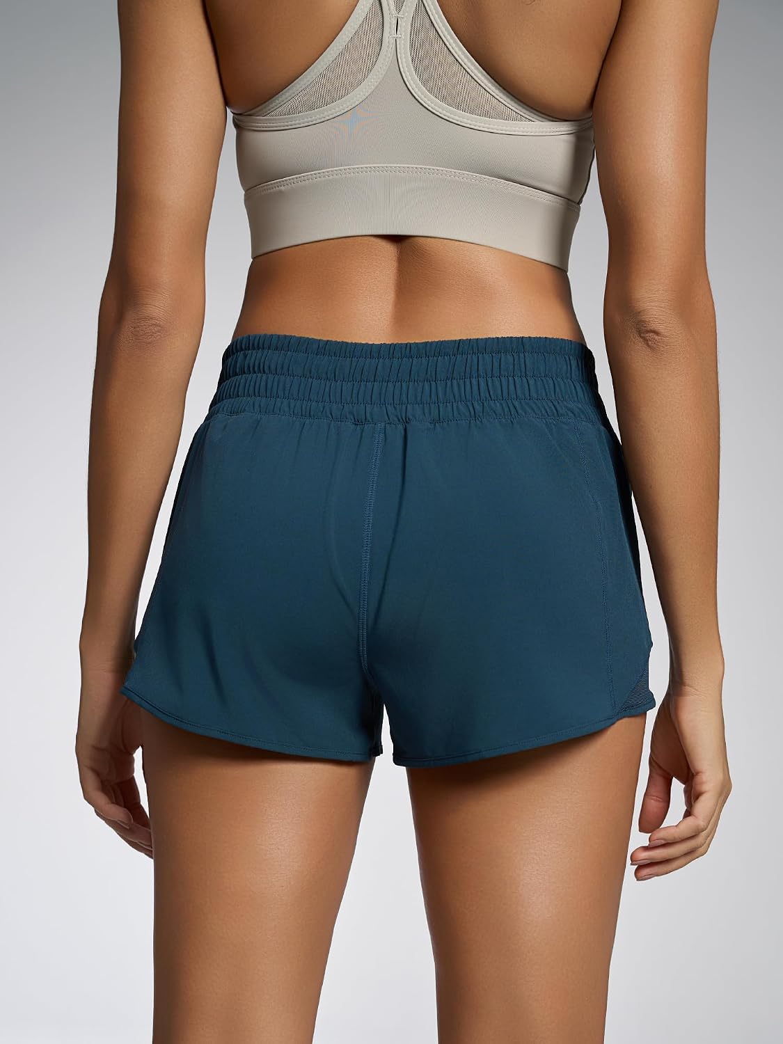 Detalle de MCEDAR Women's Athletic Shorts, 2.5-Inch