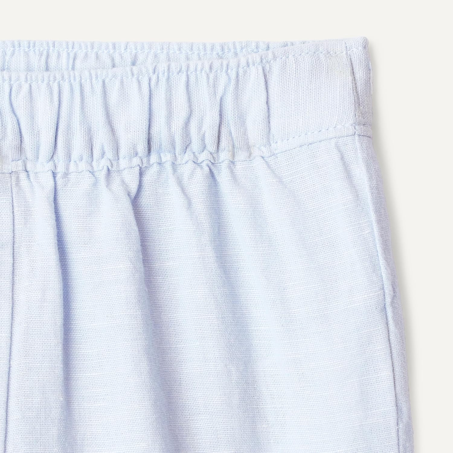Detalle de Amazon Essentials x Sofia Grainge Baby- und Kleinkinderhose aus Baumwoll-Leinen-Mischung – bequem hineinschlüpfen