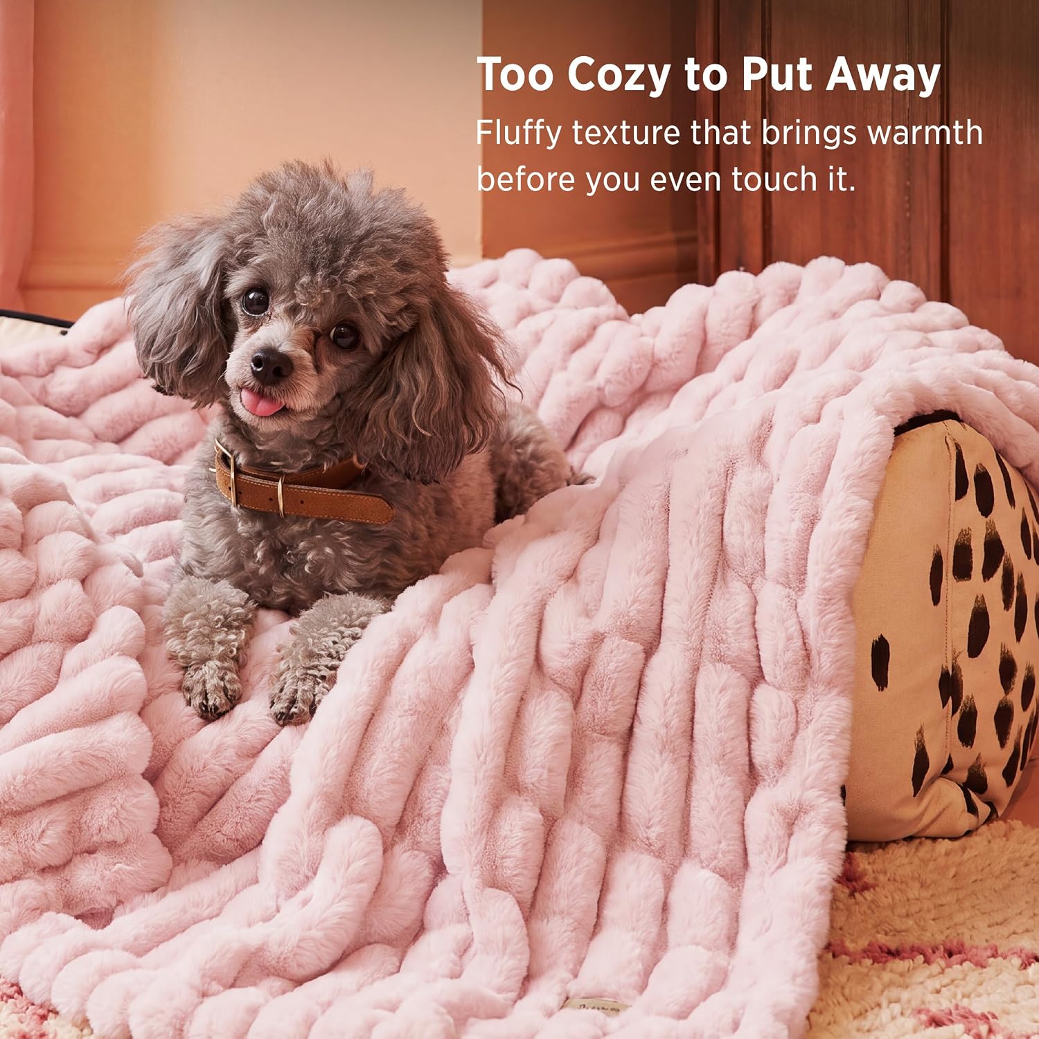 Detalle 1 de Bedsure Soft Double-Sided Faux Fur Twin Blanket, Pink, 60" x 80