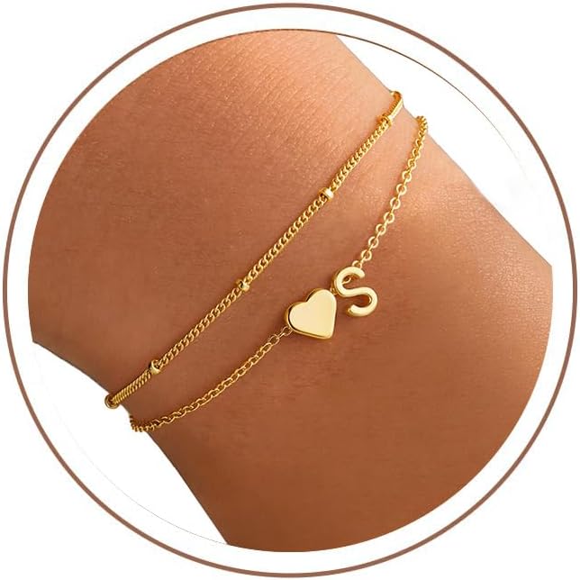 Detalle de TINGN Herz-Buchstaben-Armband (vergoldet, 14K) mit Monogramm-Charme – für Damen, gold/silber