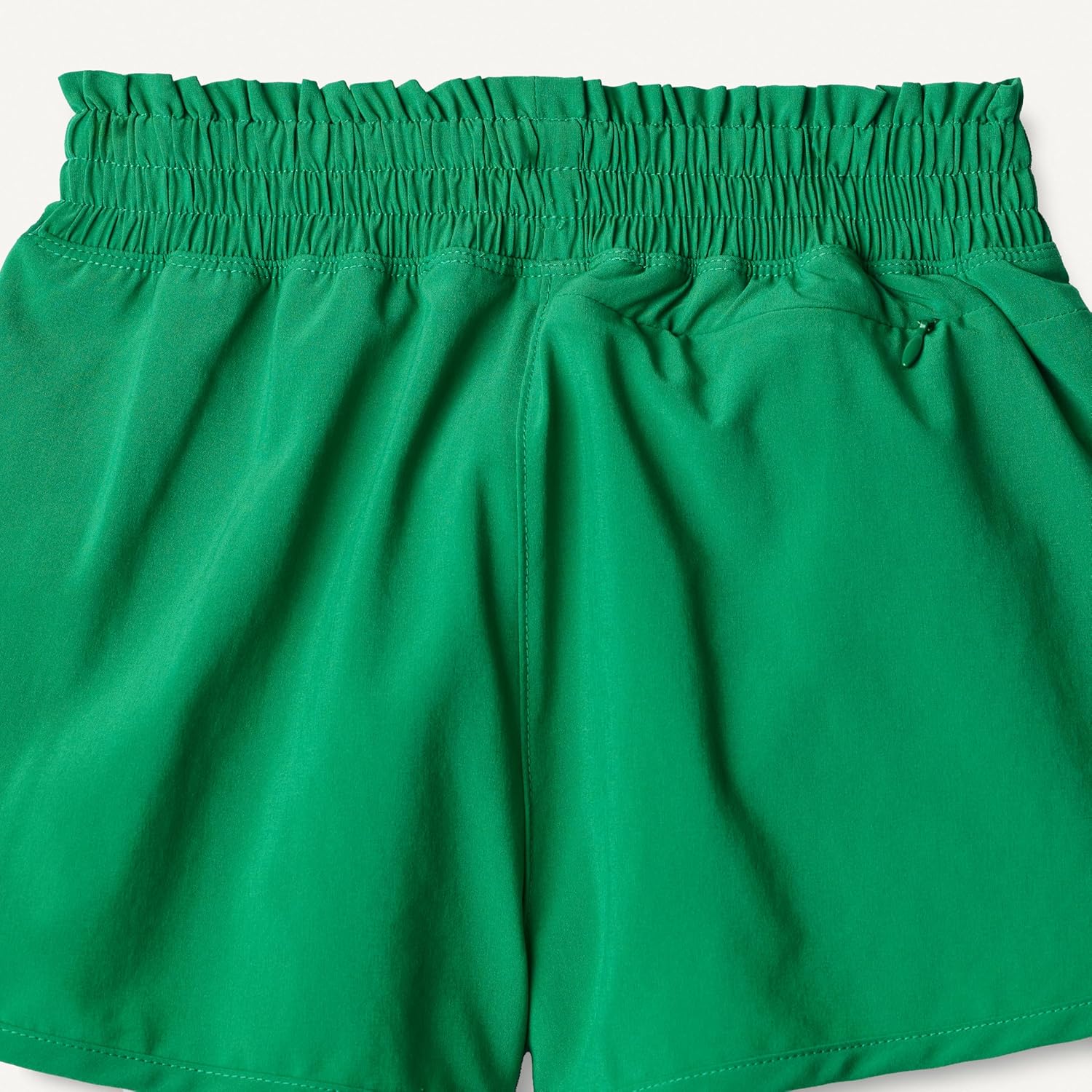 Thumbnail 4 de Amazon Essentials Girls' High-Rise Athletic Performance Shorts with Elastic Waistband