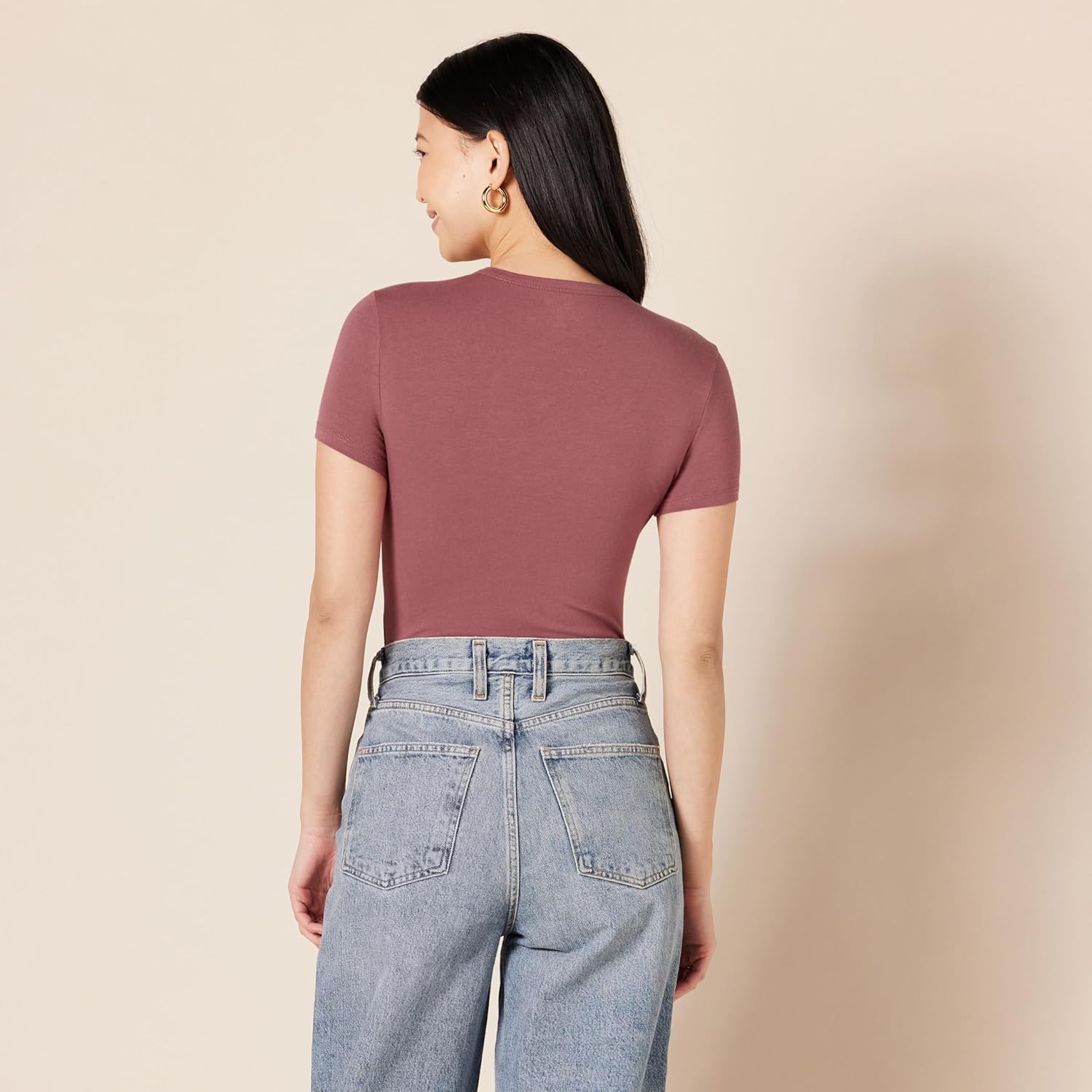 Thumbnail 1 de Amazon Essentials Women’s Stretch Cotton Jersey Slim-fit T-Shirt Bodysuit (Pack of 2)