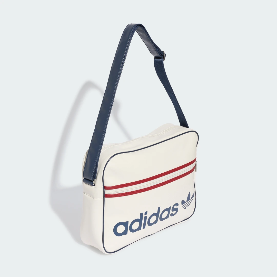 Detalle de Bolso bandolera Airliner OG de Adidas - comodidad y estilo en color Blanco