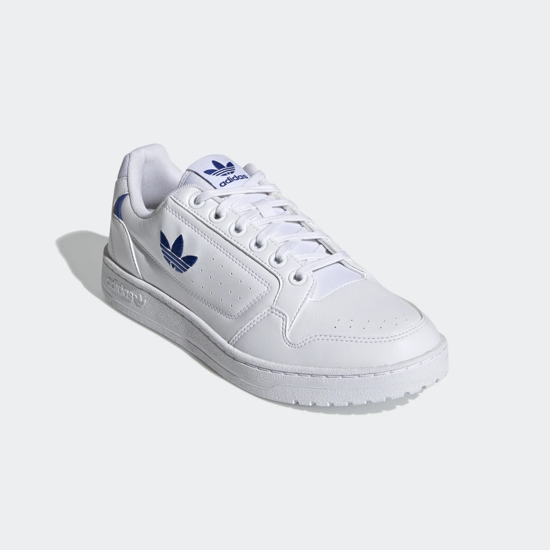 Detalle 2 de Zapatillas NY 90 de Adidas: estilo urbano en color blanco