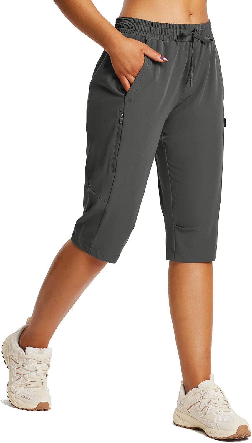 Detalle de Baleaf Women's 15/17-Inch Hiking Bermuda Shorts: Quick-Dry, Lightweight Travel Companions
