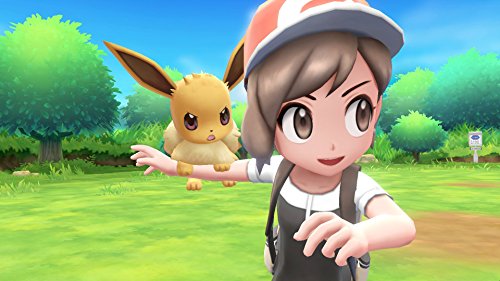 Detalle de Pokémon: Let's Go, Pikachu! (Nintendo Switch) — Pikachu a tu lado para capturar y entrenar