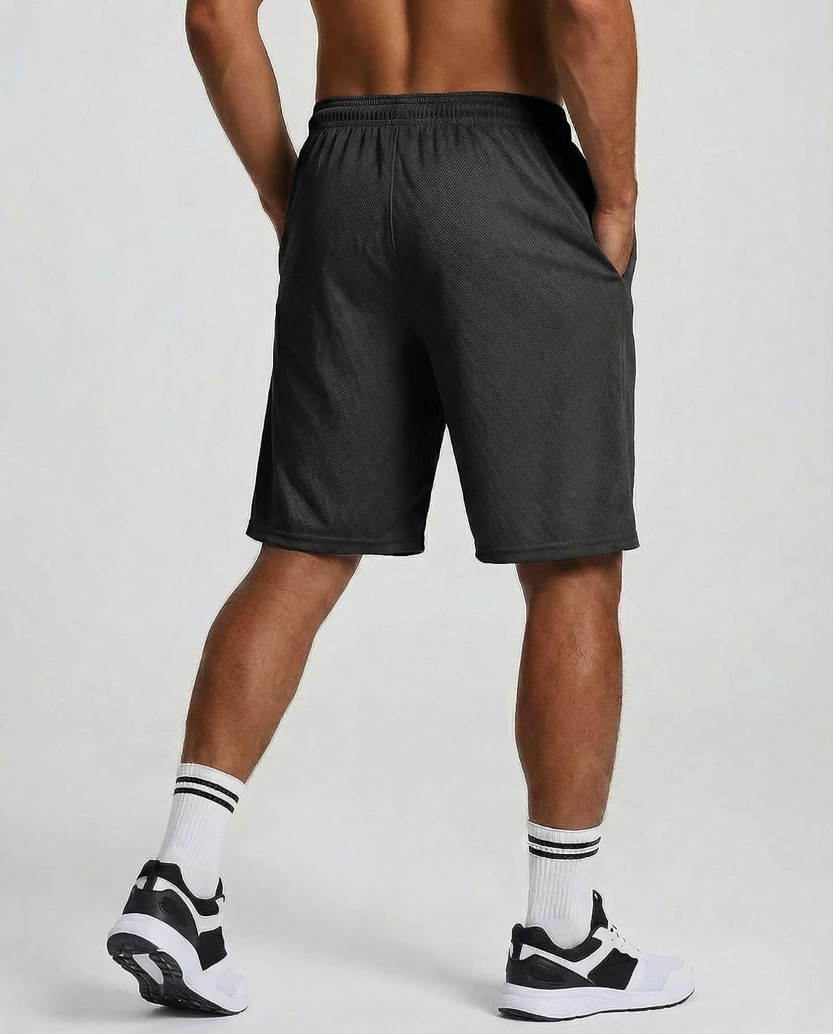 Detalle de Real Essentials 5 Pack: Men’s 9" Mesh Shorts