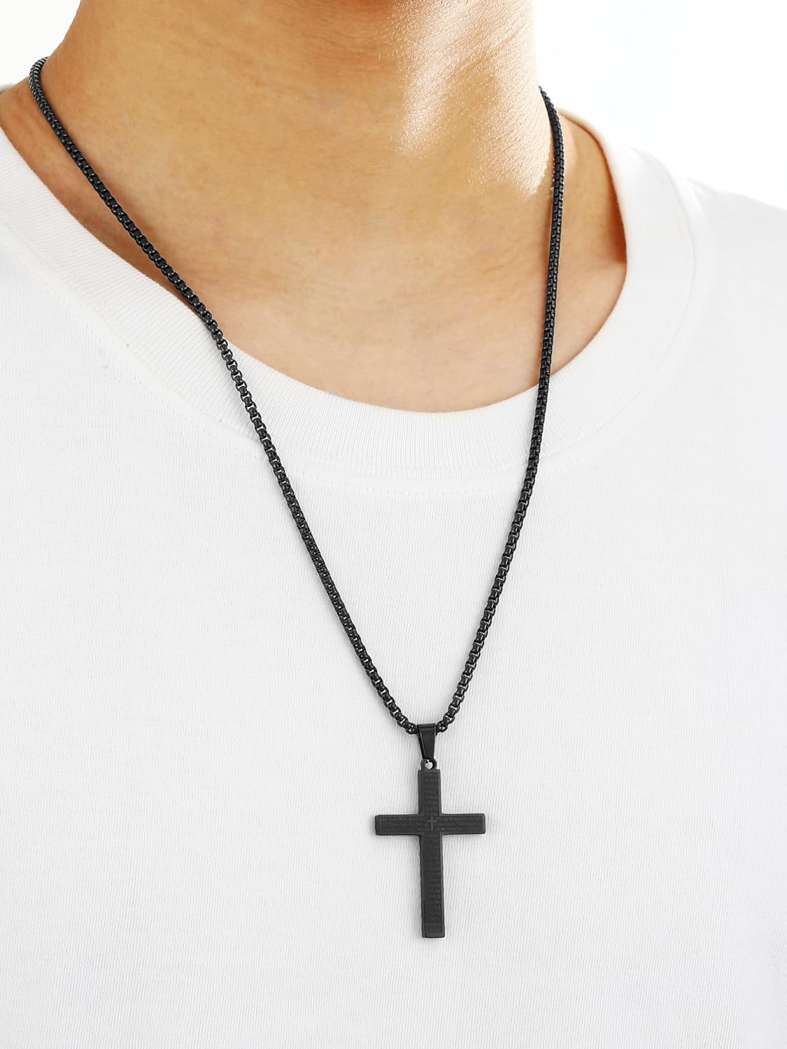 Detalle 2 de Aretas Kreuz Halskette aus 316L-Edelstahl für Herren & Jungen – Kreuzanhänger mit Verlängerungskette