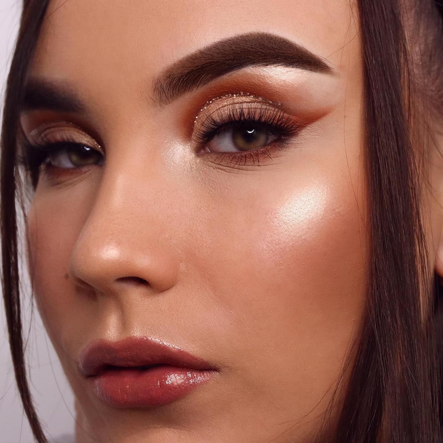Detalle de NYX Professional Makeup Highlight & Contour Pro Palette – Puder-Konturenkit mit matten & perlmuttfarbenen Tönen