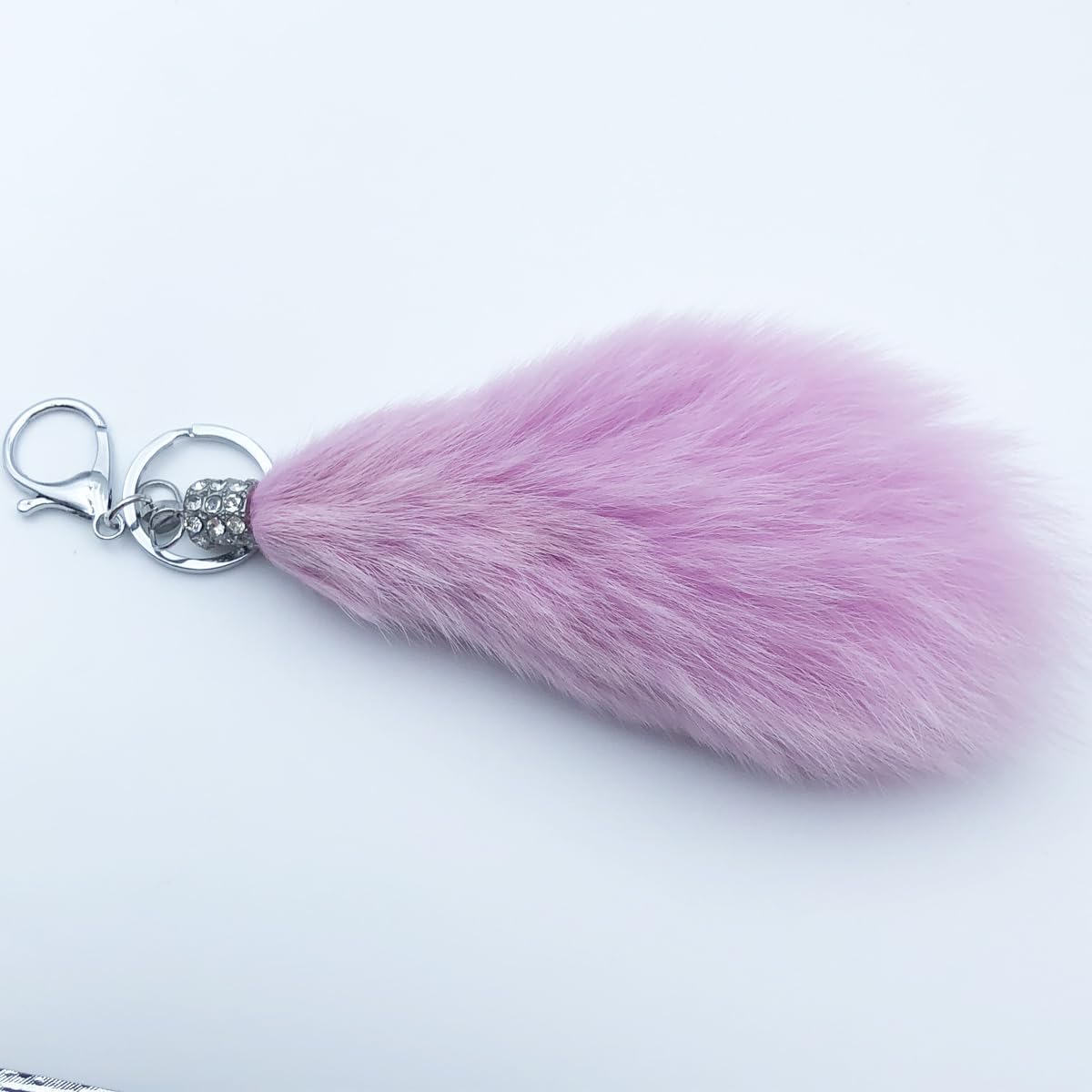 Detalle 2 de Xsclpomddy Fuchsschwanz Schlüsselanhänger – Mini Pom Pom mit Glitzer-Kristallstrass und Flauschfuchs