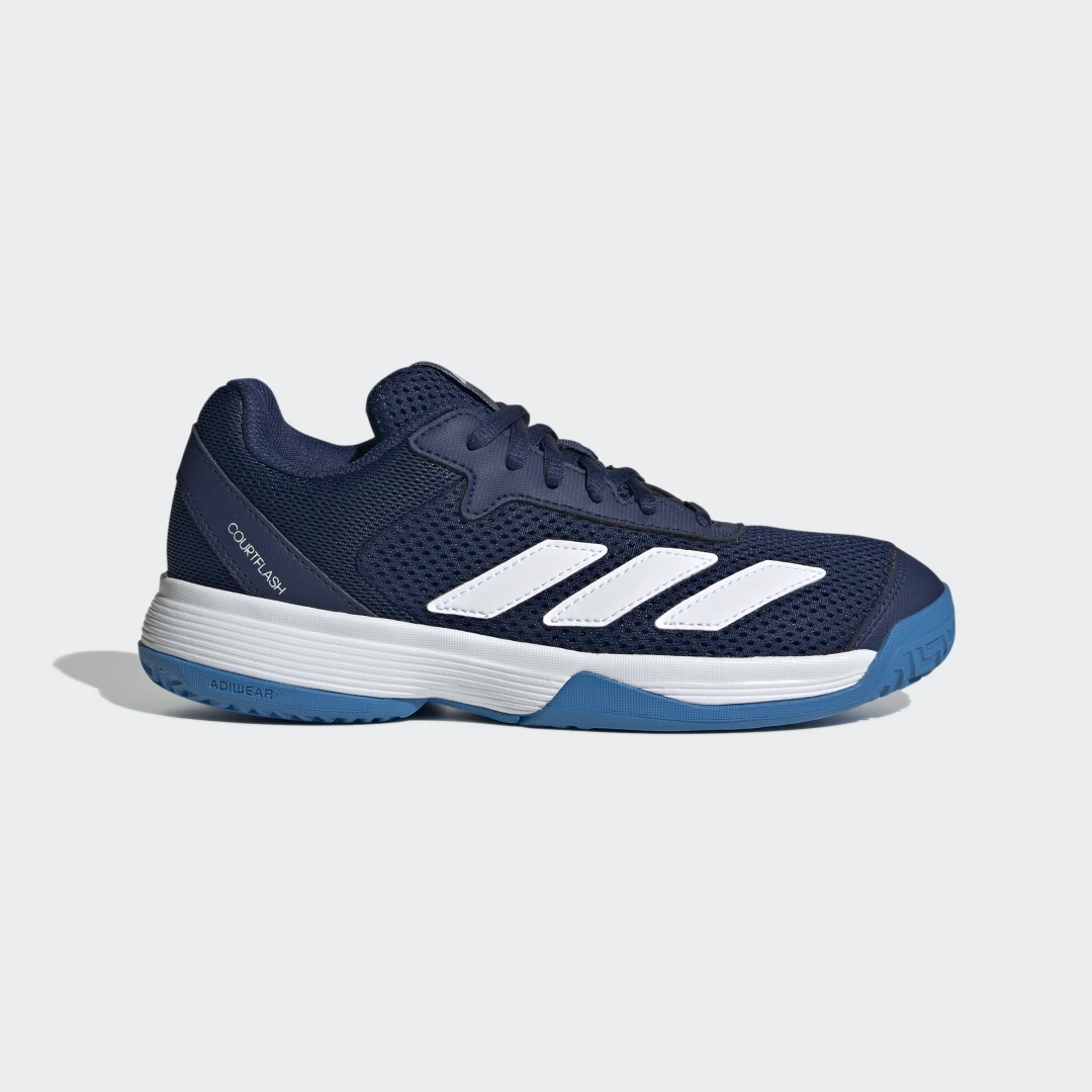 Detalle de Zapatilla Courtflash Tennis para niños de Adidas – color Azul