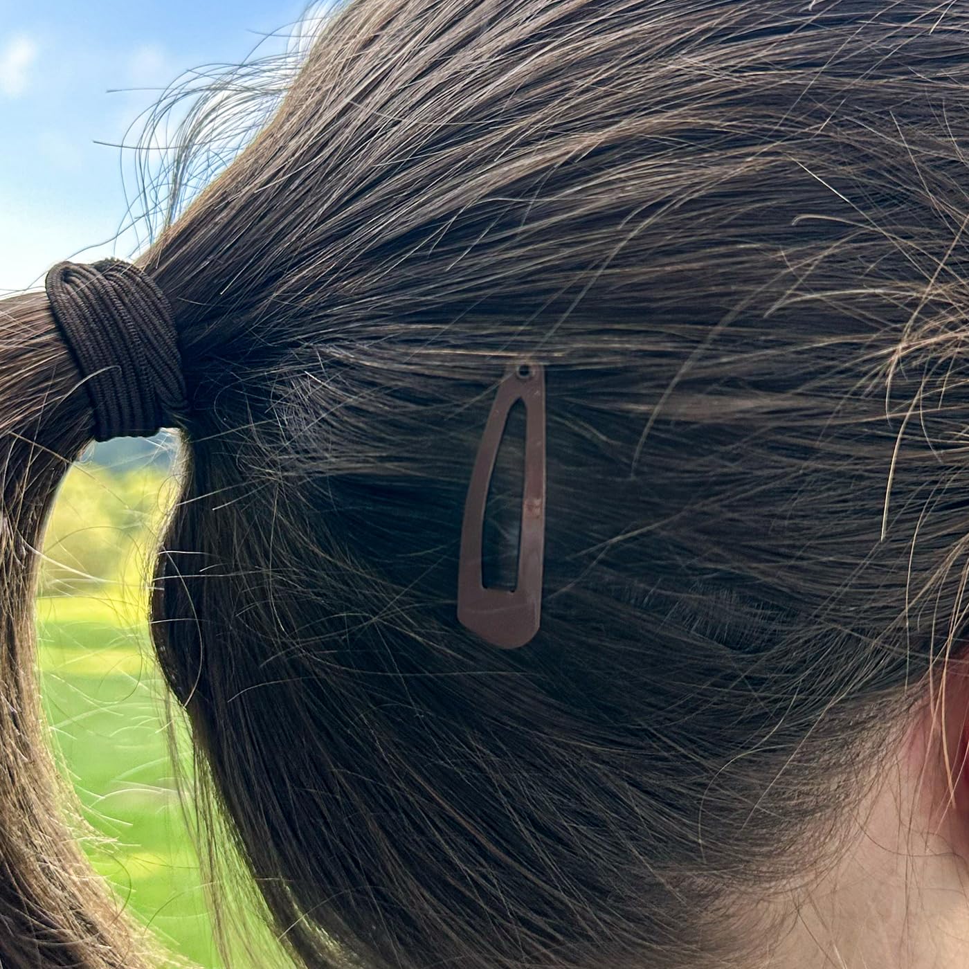 Detalle 2 de Haarallerliebst Haarspangen klein (4 cm) in Braun – 20 Stück mit Aufbewahrungsbox, ideal für feines Haar
