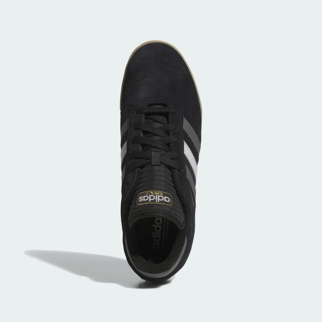 Detalle 2 de Zapatilla BUSENITZ INDOOR SUPER de Adidas: versatilidad para uso en interiores