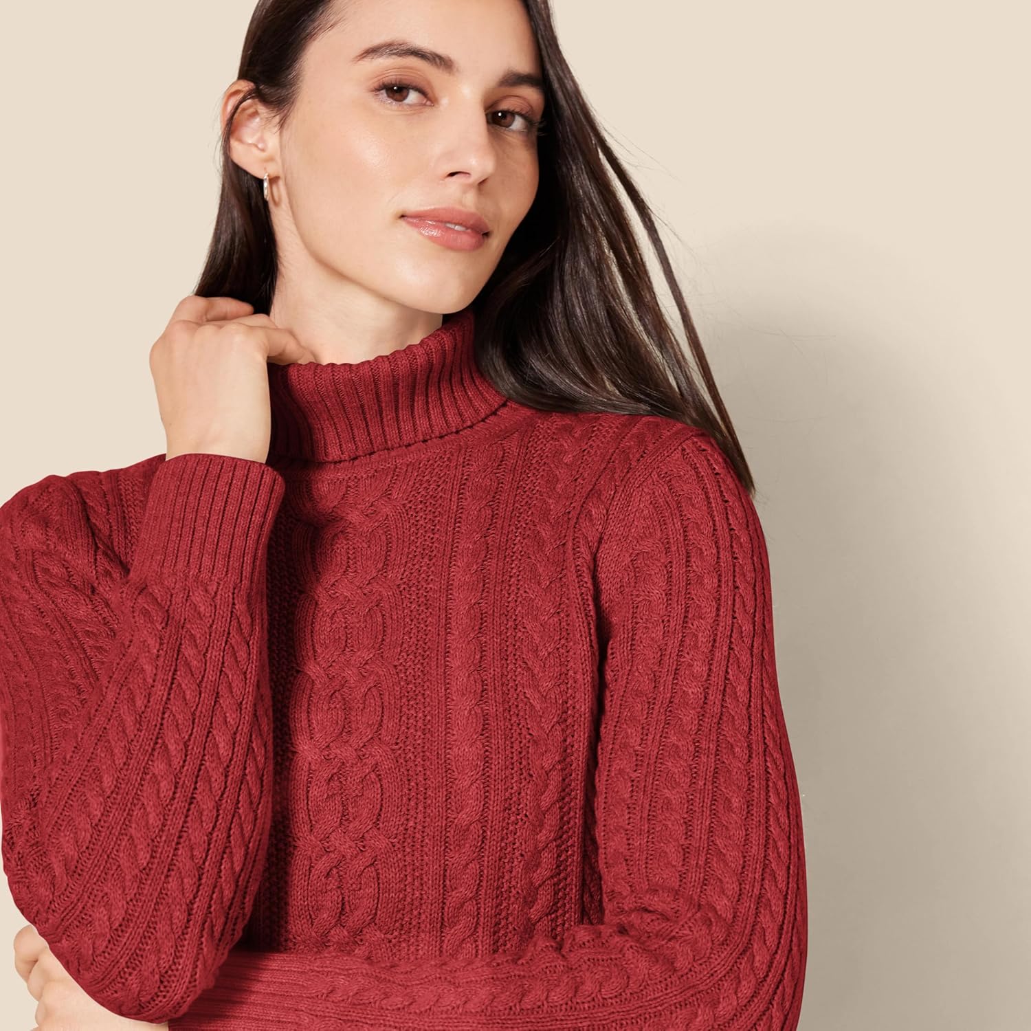 Thumbnail 3 de Amazon Essentials Women’s Cable Knit Turtleneck Jumper (Plus Size)
