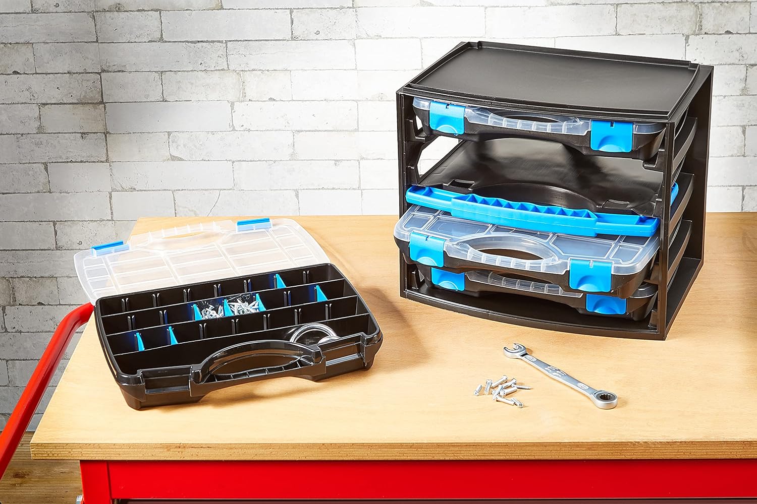 Detalle de Tayg - Multi-Box Impilabile nº 1: Organizzazione efficiente per attrezzi e minuteria