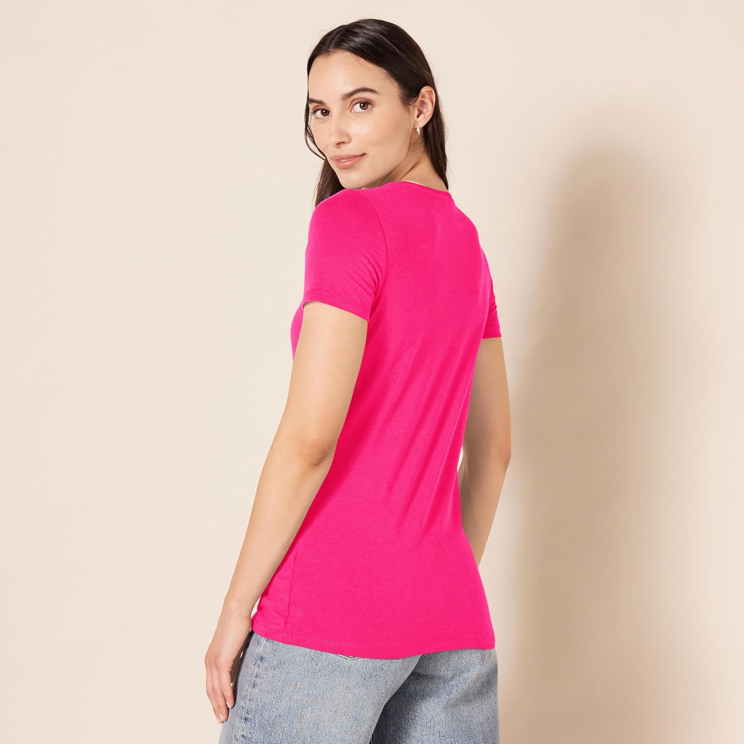 Thumbnail 2 de Amazon Essentials Damen Kurzarm-T-Shirt Regular-Fit – Rundhals/V-Ausschnitt, Multi-Pack