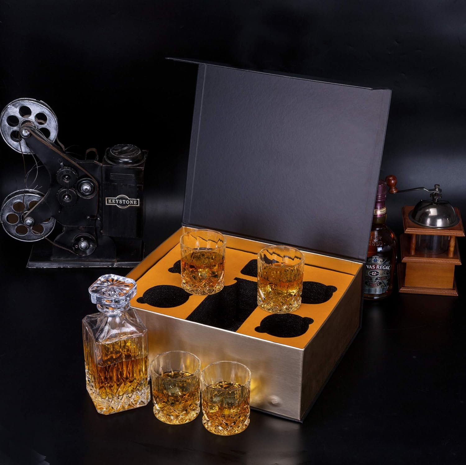 Detalle 2 de KANARS Whisky Karaffe und Gläser Set 750 ml Whisky Dekanter 5tlg