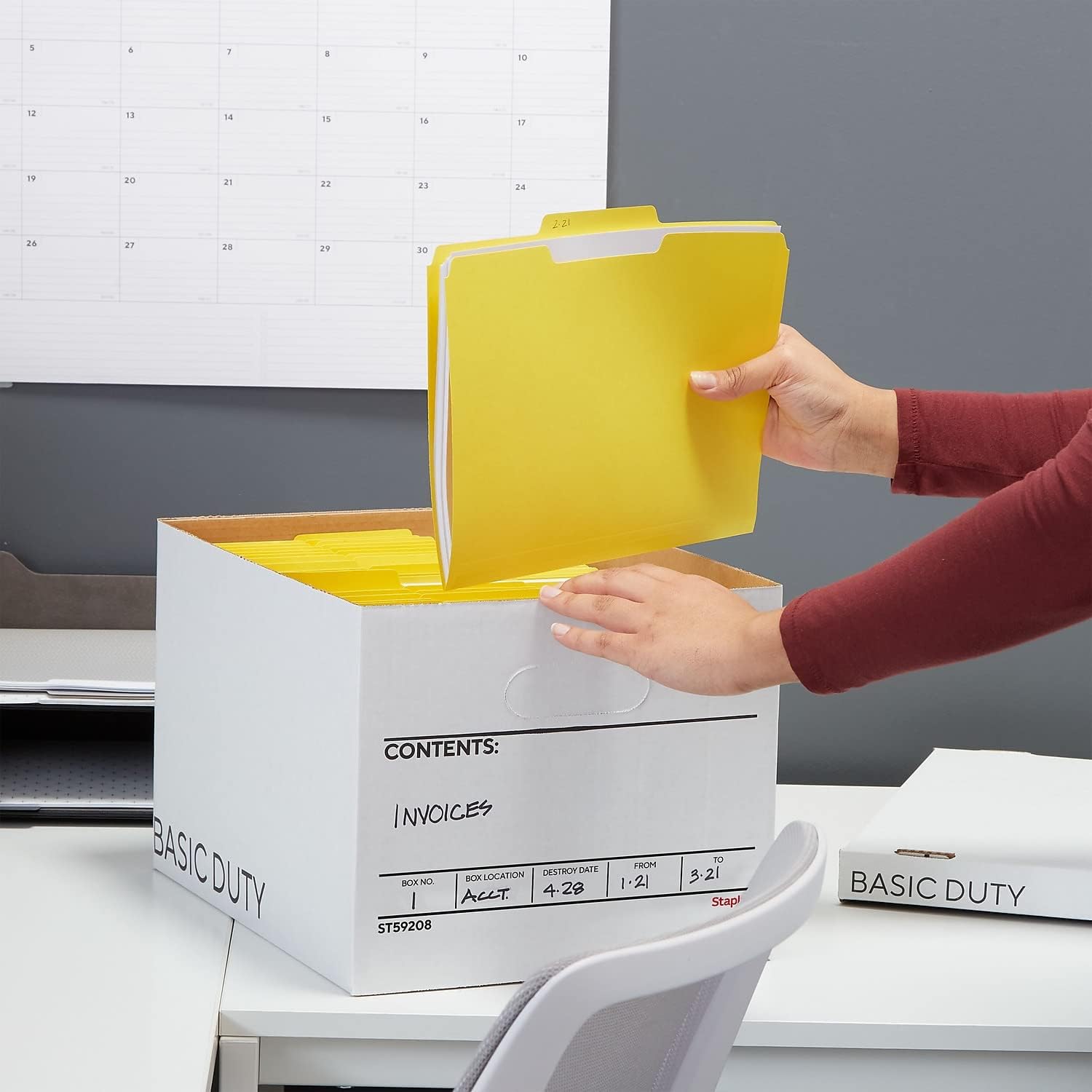 Thumbnail 6 de Staples Corrugated File Boxes, Letter/Legal, Lift-Off Lid, 10-Pack