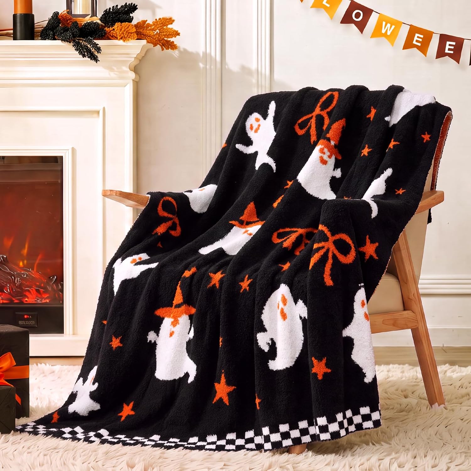 Detalle 2 de Snuggle Sac Halloween Throw Blanket, 50 x 60-Inch Microfiber Ghost Design
