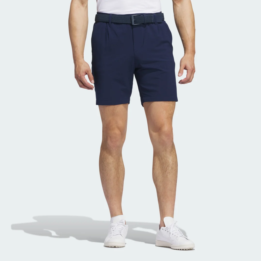 Detalle de Pantalón corto Ultimate365 Pleated Golf ⛳ Estilo y comodidad