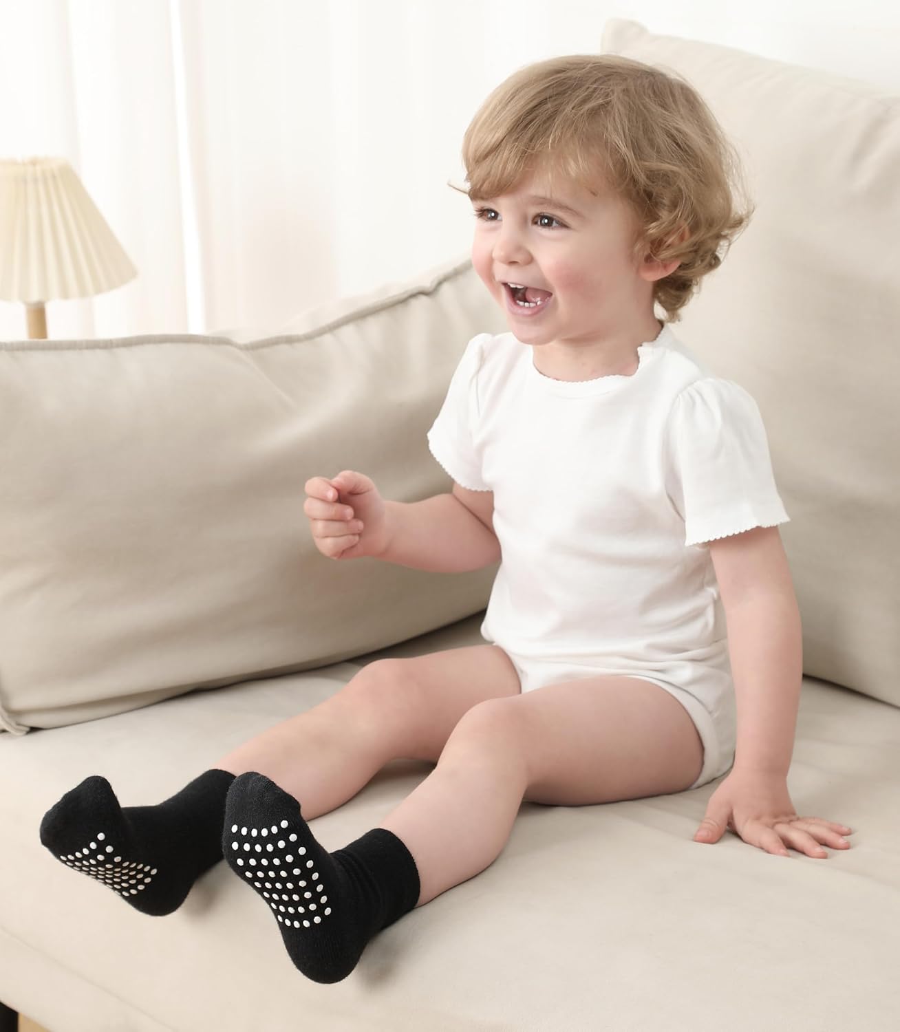Detalle 2 de JAKIDAR Baby Crew Socks, 12-Pack Cotton Blend with Non-Slip Sole Grips