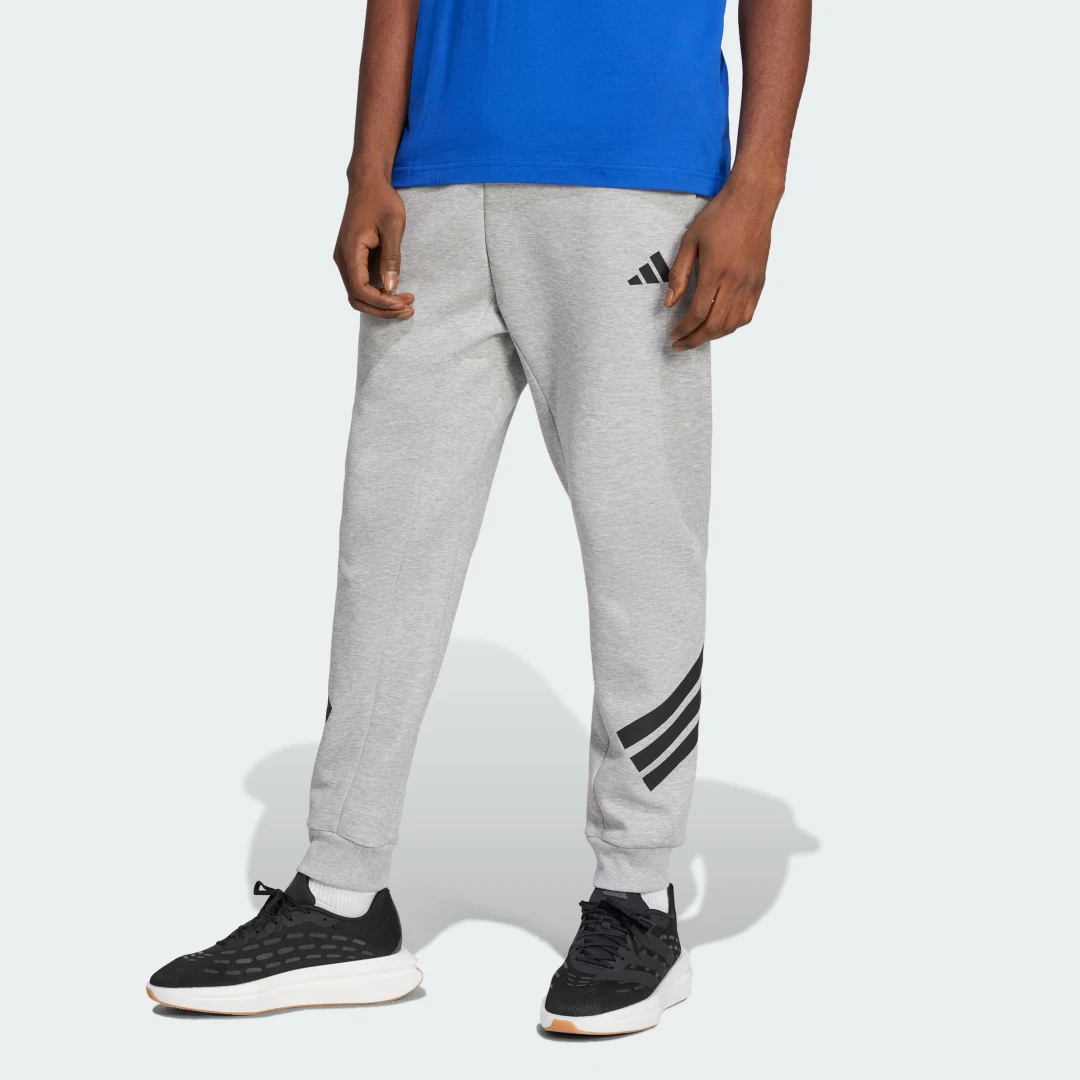 Detalle de Pantalón Future Icons 3 Stripes de Adidas – Gris, estilo y comodidad para el día a día