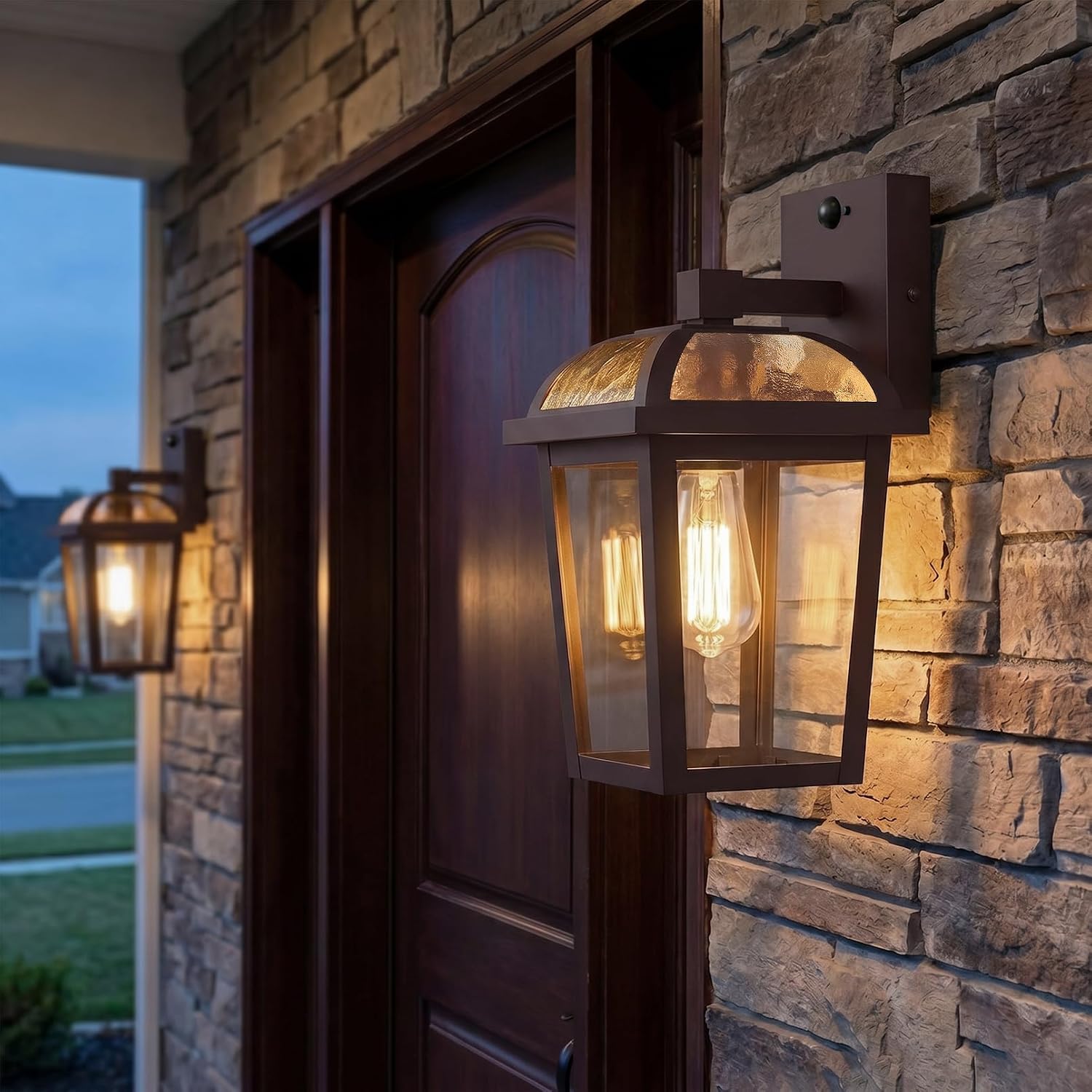 Detalle de Outside Lights with Motion Sensor by OYKYOHEI: PIR Outdoor Wall Light with Dusk Till Dawn, E27 (Bulb Not Included)