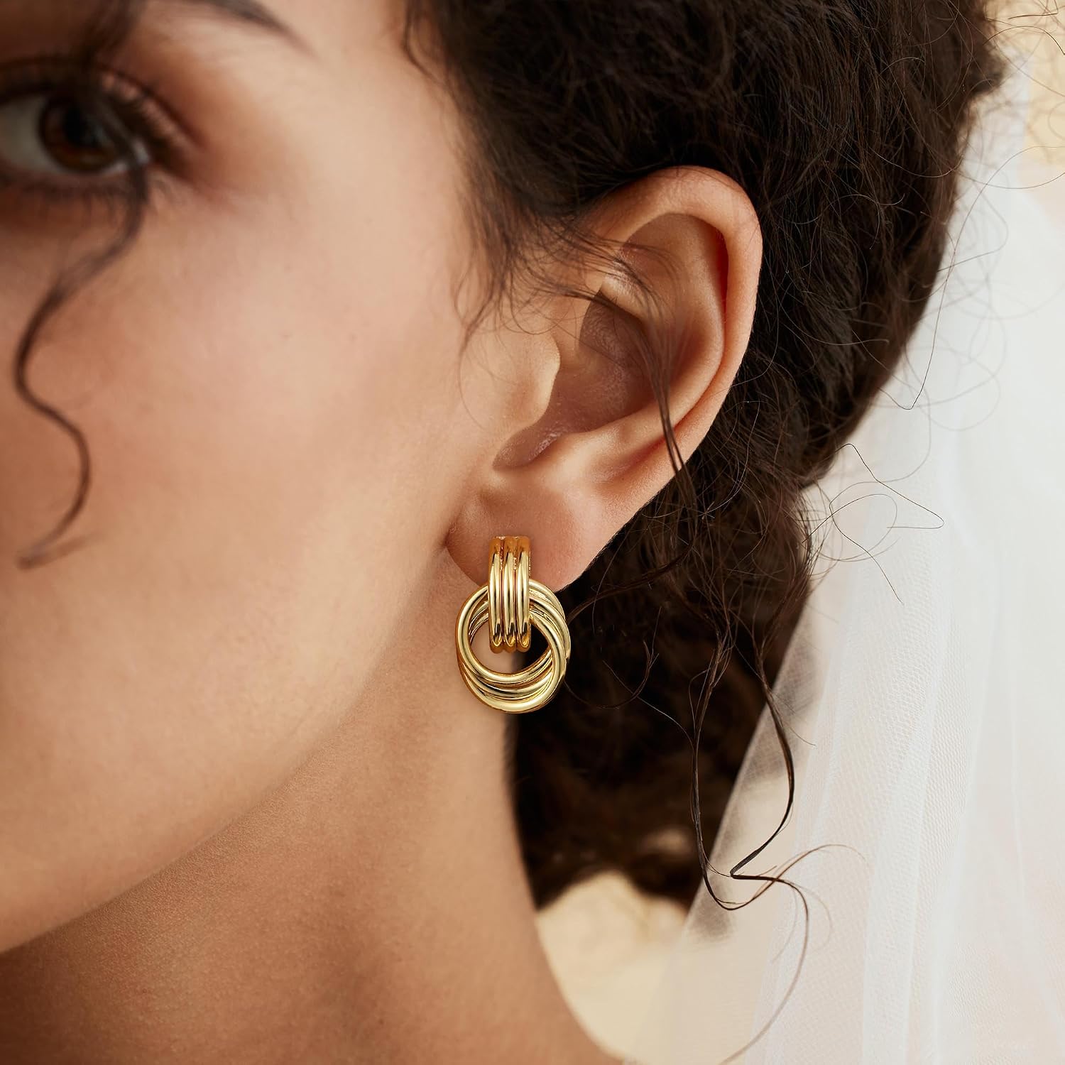 Thumbnail 1 de SHERLOVE Knot Earrings 18k Gold