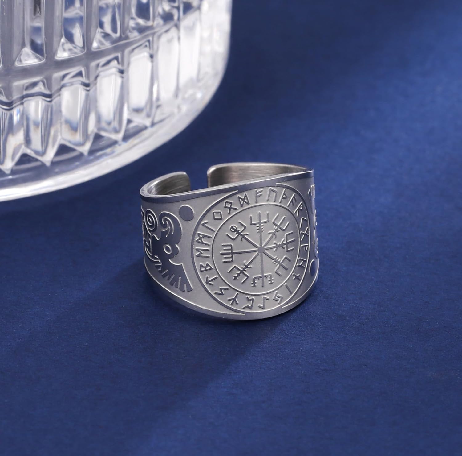 Detalle de EUEAVAN Viking Compass Vegvisir Ring – verstellbarer nordischer Schutzschmuck für Männer