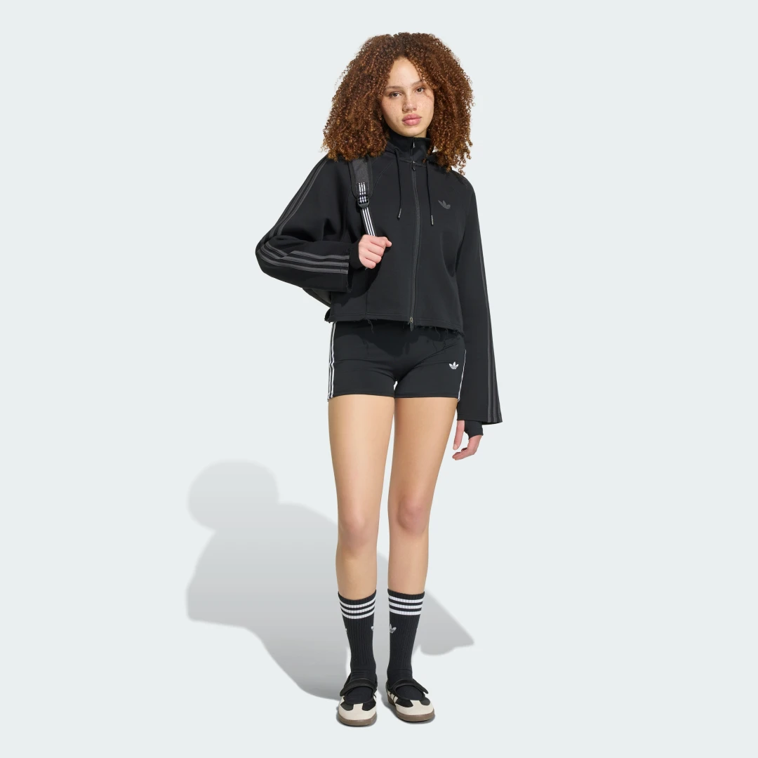 Detalle de CHAQUETA CORTA CON CAPUCHA SST 2.0 de Adidas — análisis y valoración de compra