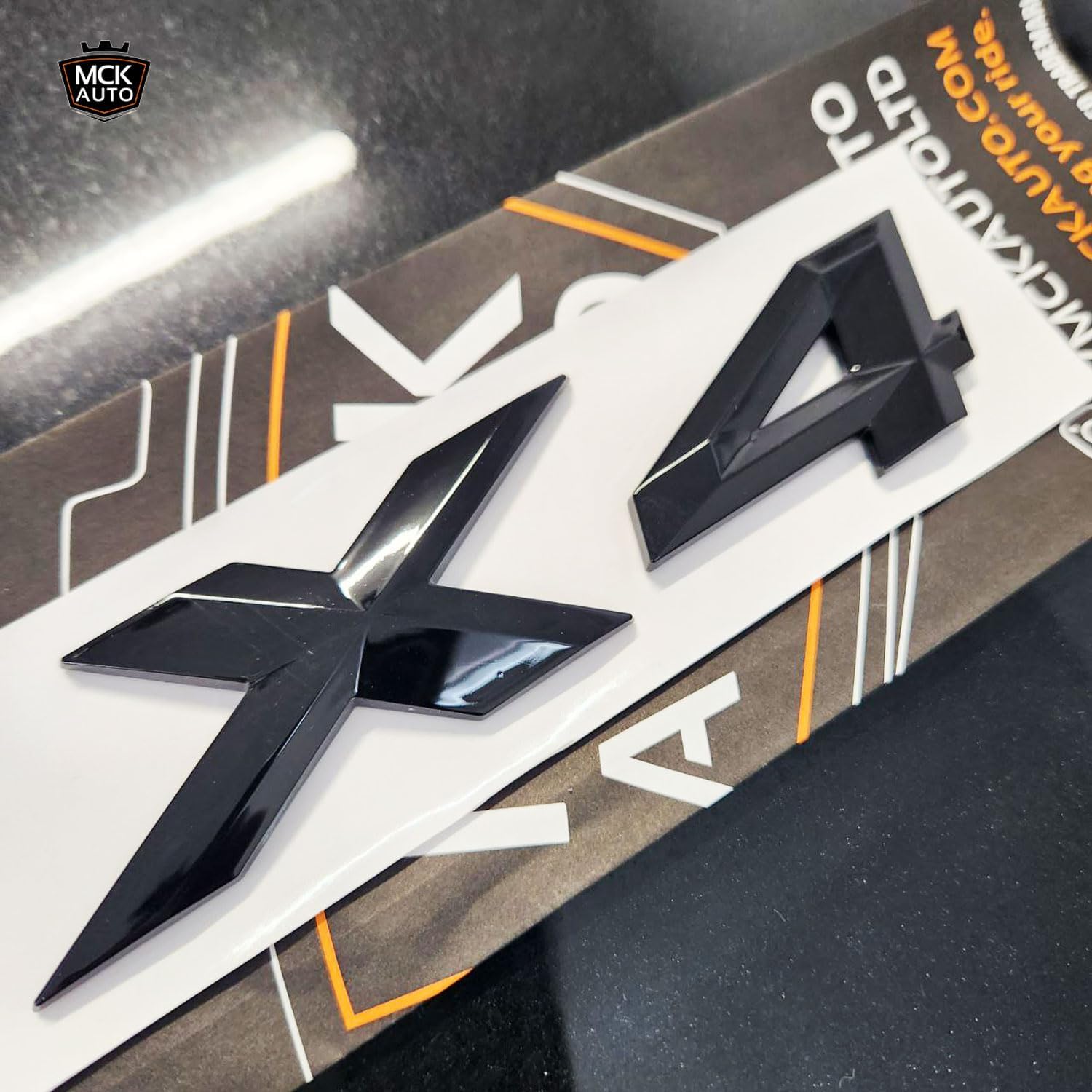 Detalle de MCK Auto X4 Black Glossy Rear Boot Logo Emblem for X4 Series F26 G02