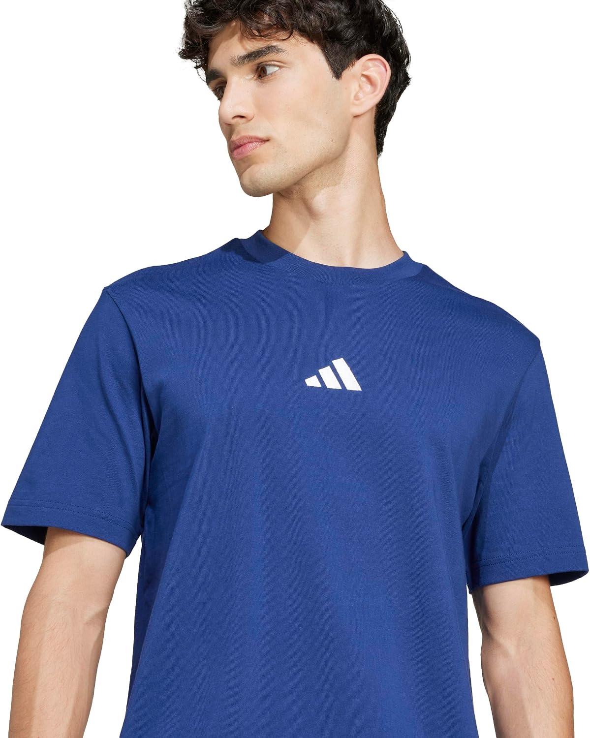 Detalle 1 de adidas Essentials Small Logo Single Jersey Tee – męski T-shirt z małym logo