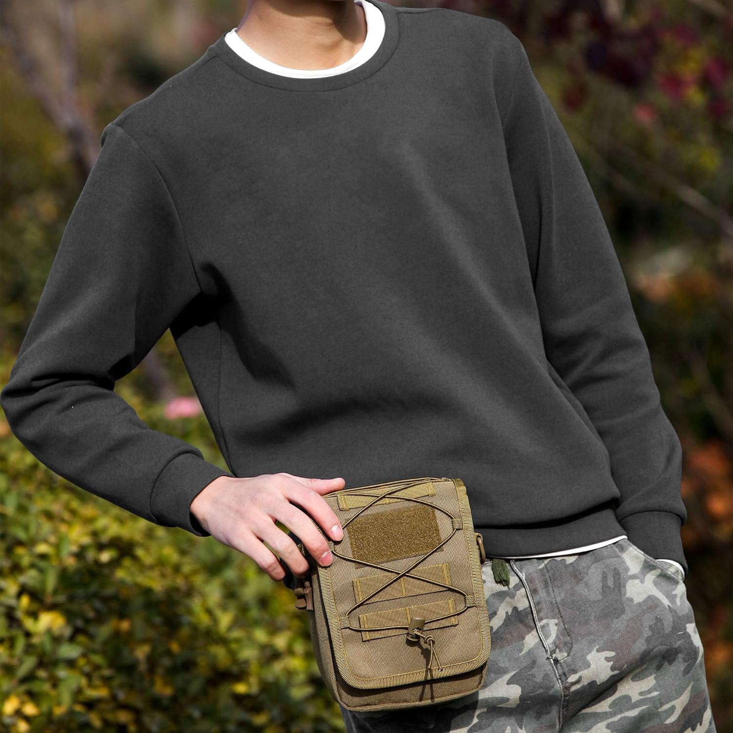Detalle de HUNTVP Messenger Bag Tactical Cross Body Bag for Men and Women