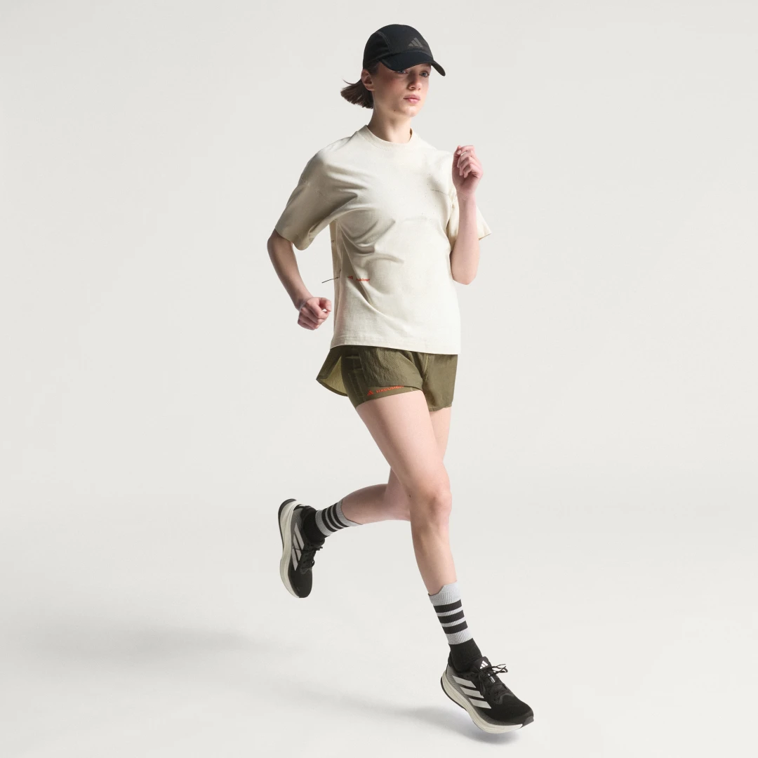 Detalle 2 de Camiseta de running Adi365 H.Koumori de Adidas — beige, para entrenos diarios