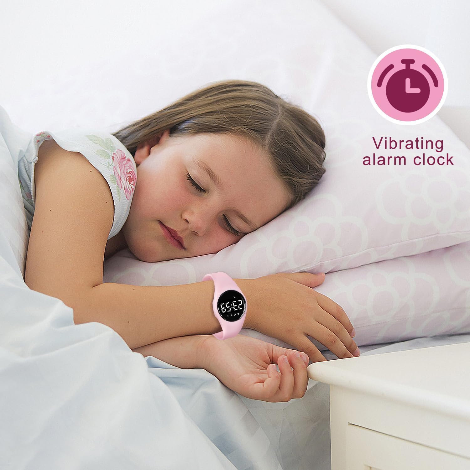 Detalle de A ALPS Kids Digital Sport Watch with Step Counter and Vibration Alarm