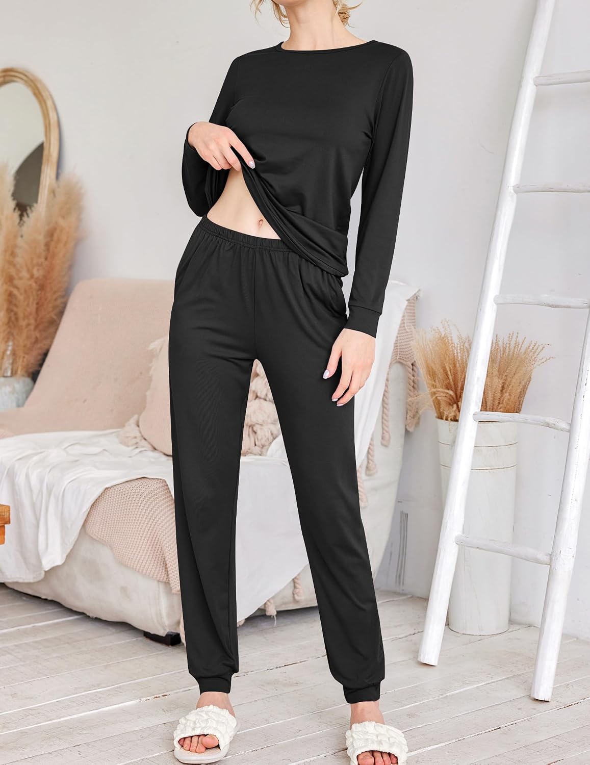 Detalle 2 de Ekouaer 2-Pack Women's Pajama Sets with Long-Sleeve Top, Joggers and Pockets