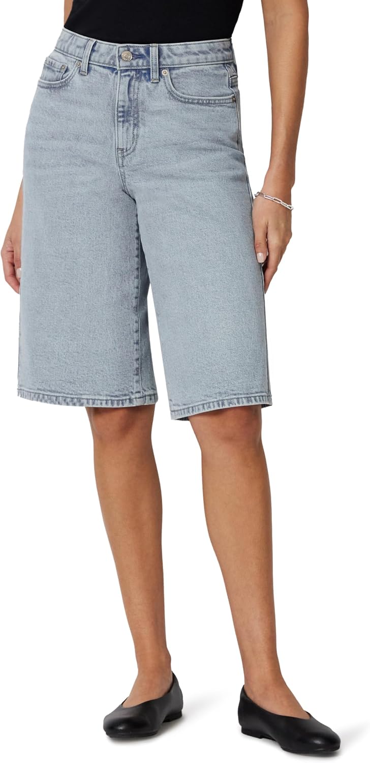 Thumbnail 6 de Amazon Essentials Women's Relaxed-Fit Mid-Rise Denim Bermuda Shorts