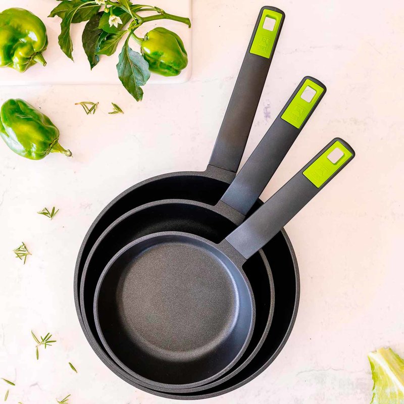 Thumbnail 3 de BRA Lote de Sartenes Gastro 18 cm, 22 cm y 26 cm