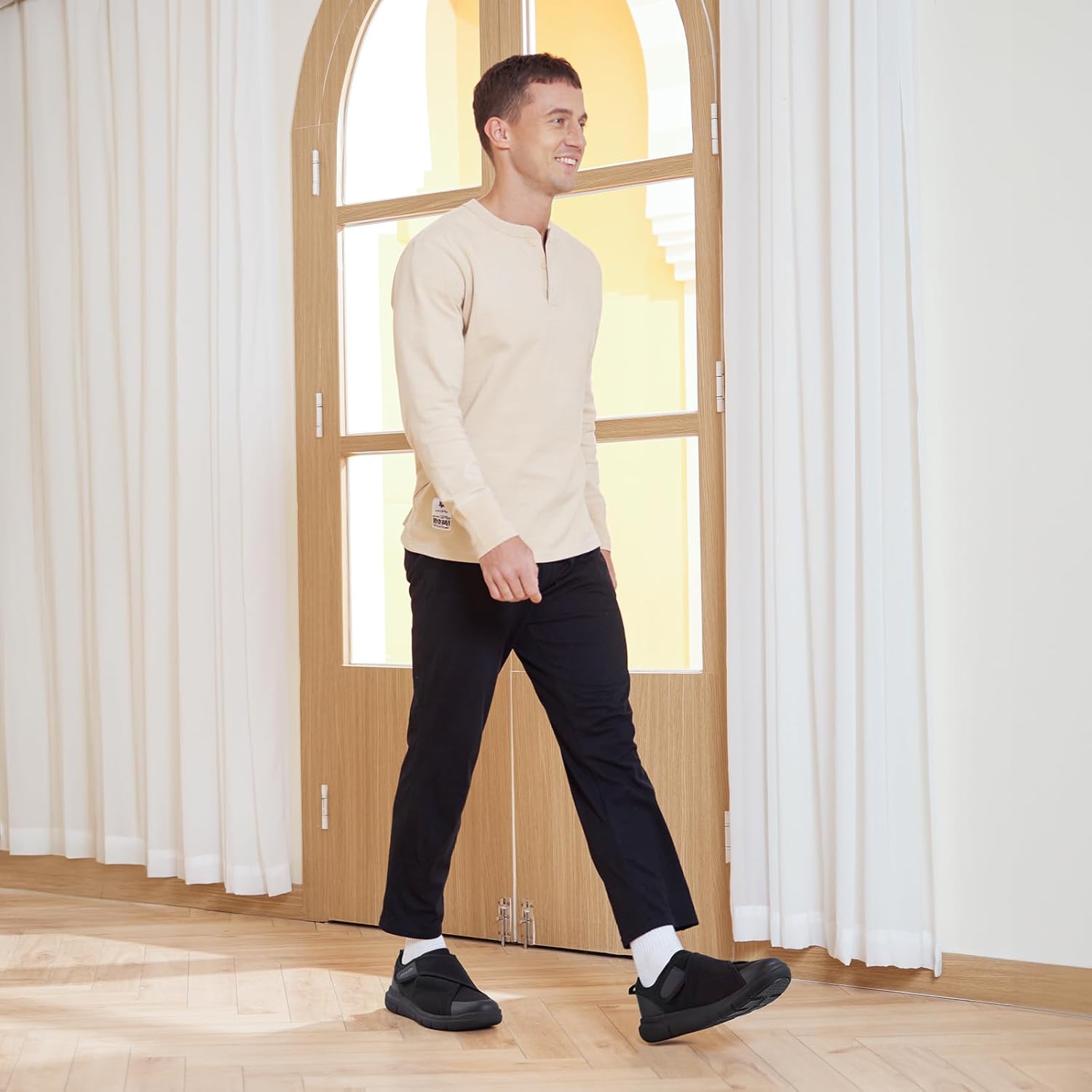 Detalle de FitVille Diabetiker Schuhe Herren Extra Weit – Orthopädische Hausschuhe mit Klettverschluss