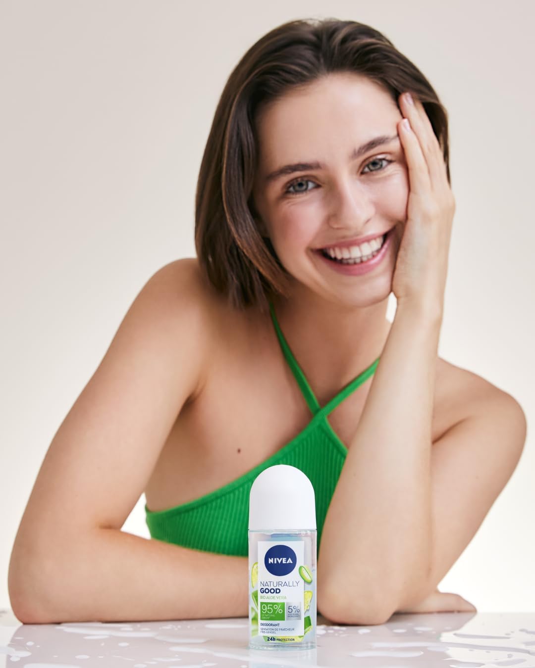 Thumbnail 3 de NIVEA NATURALLY GOOD Déodorant roll-on 50 ml