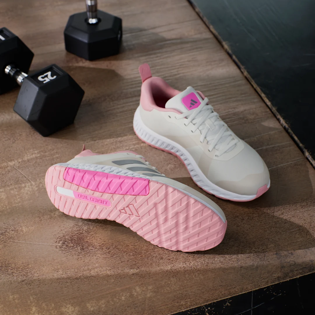 Detalle de Zapatillas de training Everyset de Adidas, blancas — versátiles para entrenamiento diario
