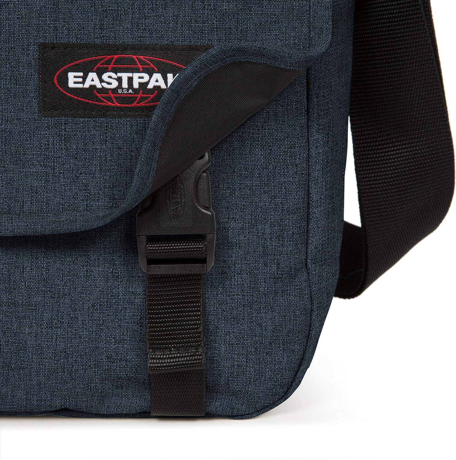 Detalle de Eastpak Delegate + Sac Bandoulière 20 L – Triple Denim (Bleu), nylon robuste et compartment ordinateur