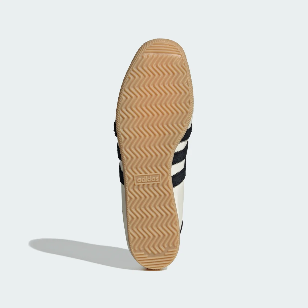 Detalle de Zapatilla Rekord de Adidas en blanco