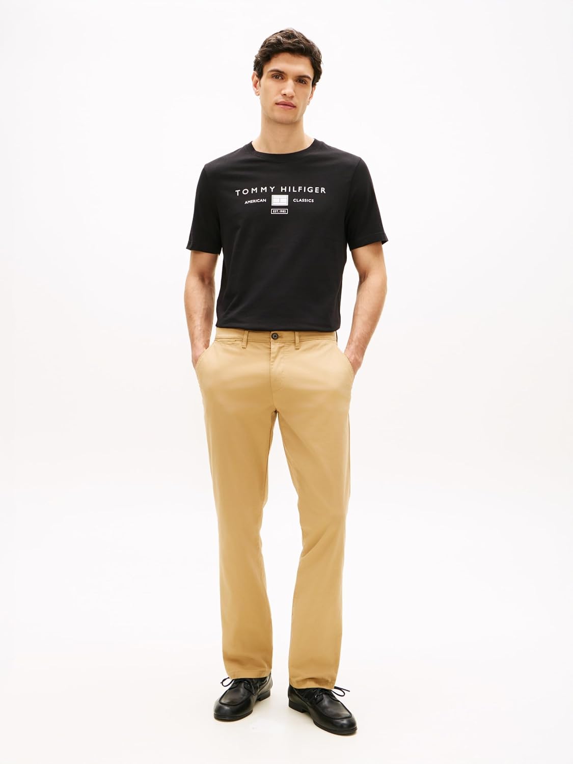 Detalle 2 de Tommy Hilfiger T-Shirt Uomo Art MW0MW42365: essenziale, comoda e versatile
