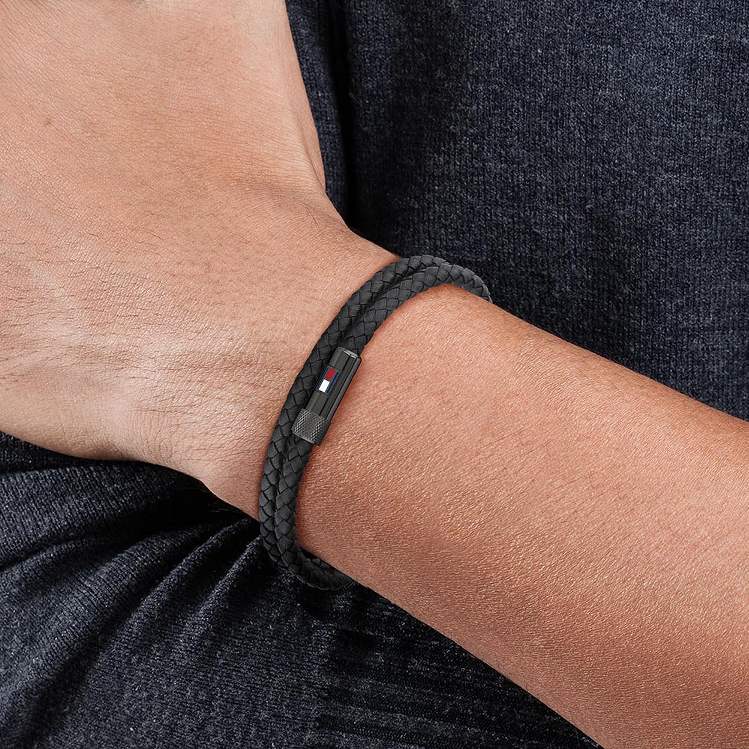 Detalle de Tommy Hilfiger Jewelry Men's Leather Bracelet with Magnetic Closure
