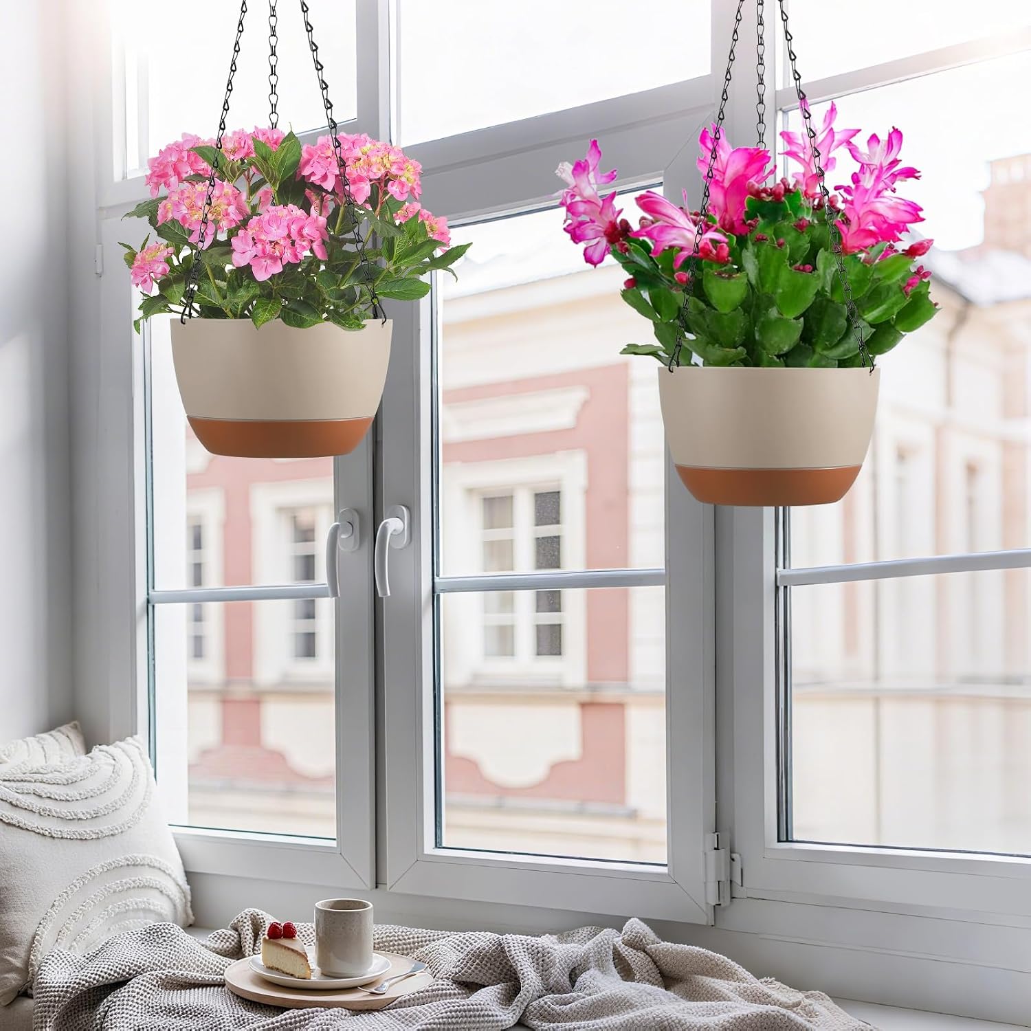 Detalle de Kvetto Hanging Planters, 10-Inch