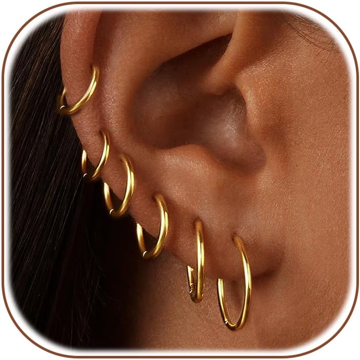 Detalle de 17KM Gold Hoop Earrings, 14K Gold-Plated